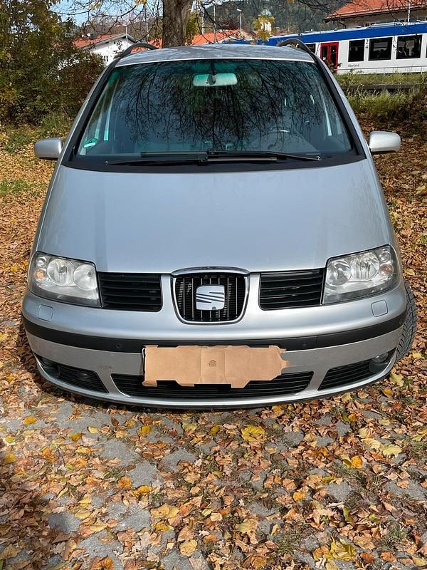 Silber Gebraucht 2006 Seat Alhambra Van / Kleinbus | 2.750 € (Fairer Preis) - Bild 1/4