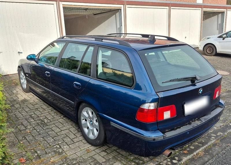Gebraucht BMW 540 M Sport 286 PS (210 kW) 1999 Blau Kombi