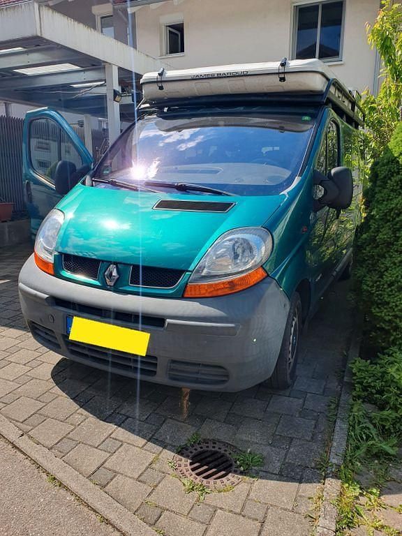 Grün Gebraucht 2002 Renault Trafic Van | 5.800 € - Bild 1/4