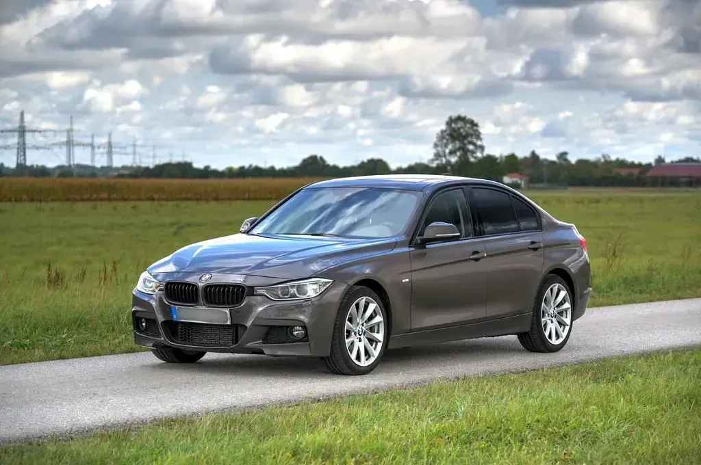 Gebraucht BMW 335 Performance 306 PS (225 kW) 2012 Braun Limousine