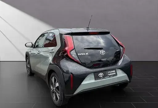 Neu Toyota Aygo X 116 PS (85 kW) 2026 2vn SUV