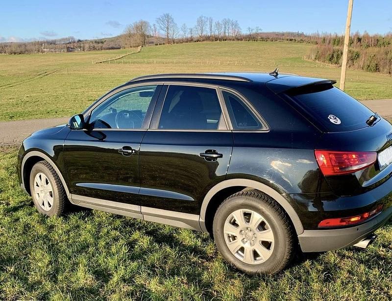 Gebraucht Audi Q3 Comfort 150 PS (110 kW) 2017 Schwarz SUV