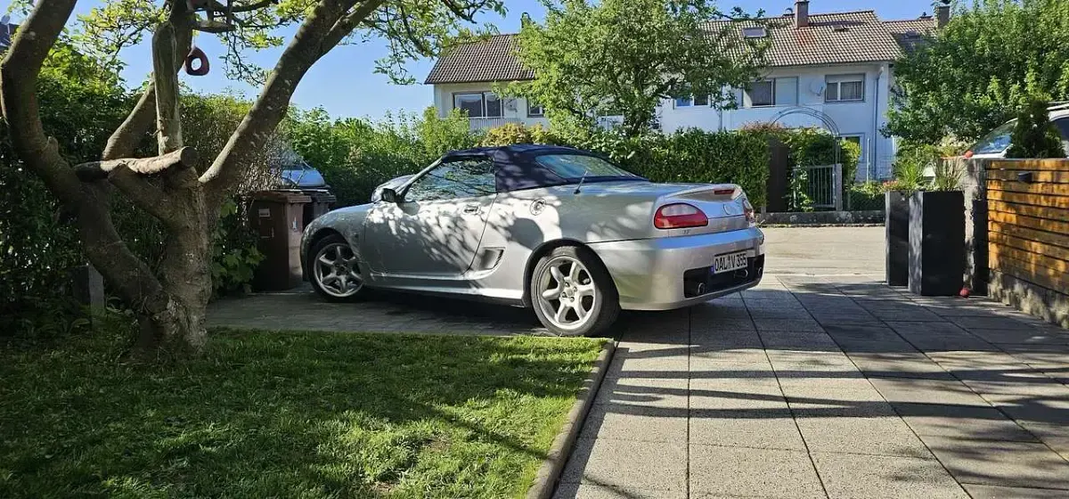 Gebraucht MG TF 136 PS (100 kW) 2004 Silber Cabrio