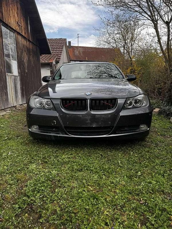 Gebraucht BMW 320 163 PS (119 kW) 2005 Limousine