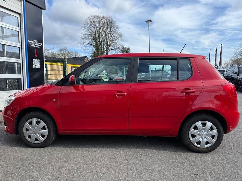Gebraucht Skoda Fabia Active 86 PS (63 kW) 2014 Rot Limousine