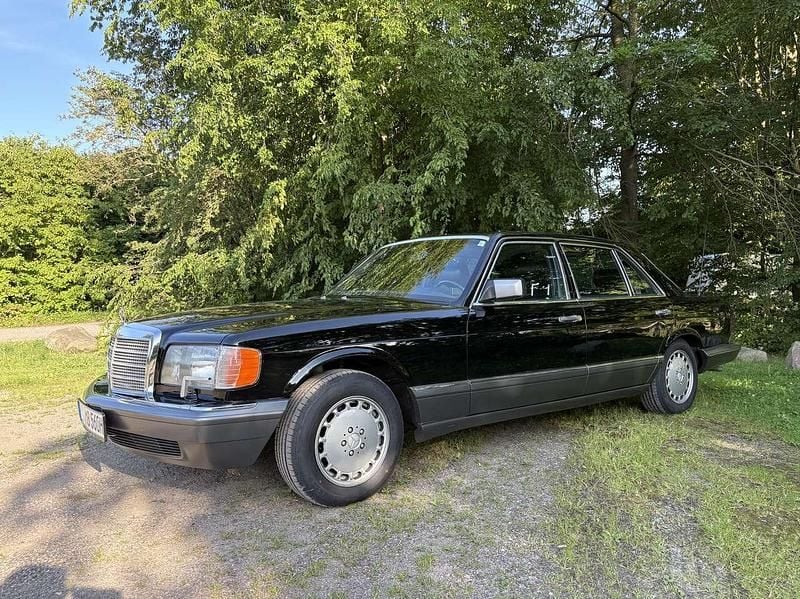 Schwarz Gebraucht 1987 Mercedes S560 Limousine | 22.990 € - Bild 1/4