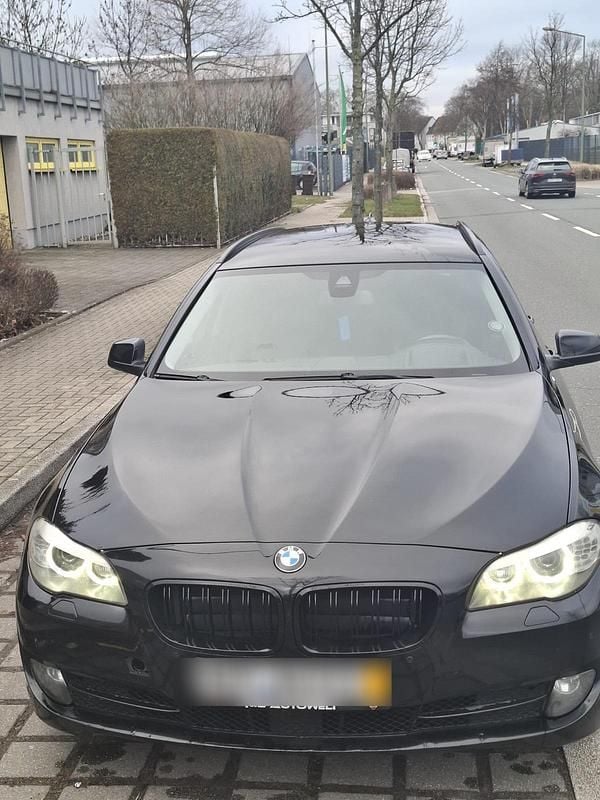 Gebraucht BMW 530 258 PS (189 kW) 2013 Schwarz Kombi