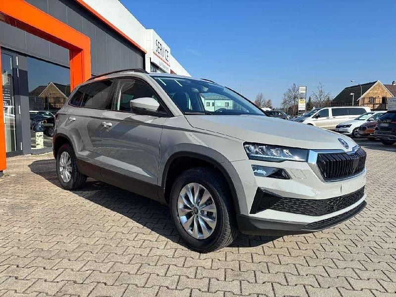 Neu Skoda Karoq Selection 150 PS (110 kW) 2026 Steelgrau SUV
