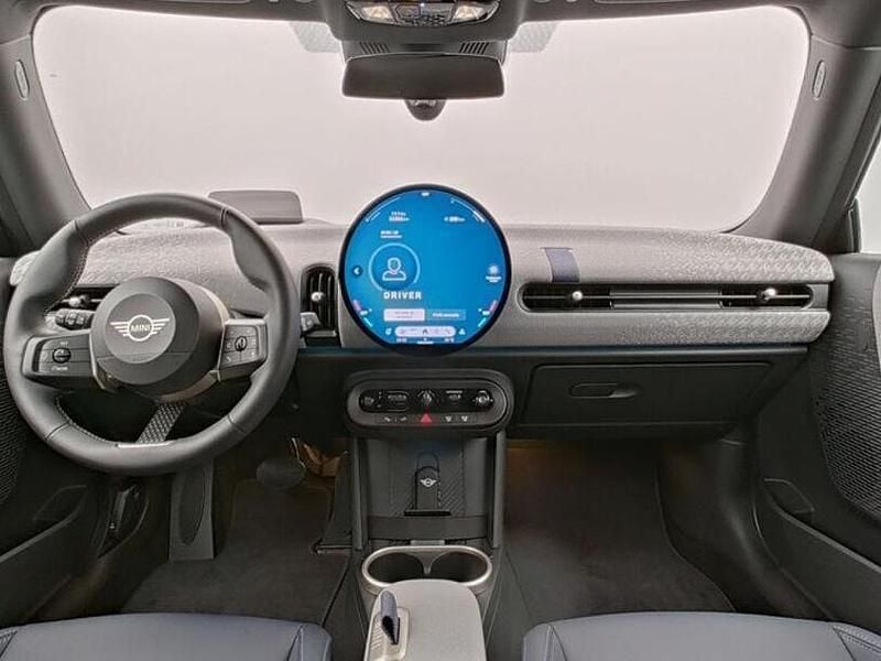 Second-hand Mini Cooper 156 CP (114 kW) 2024 Albastru Hatchback