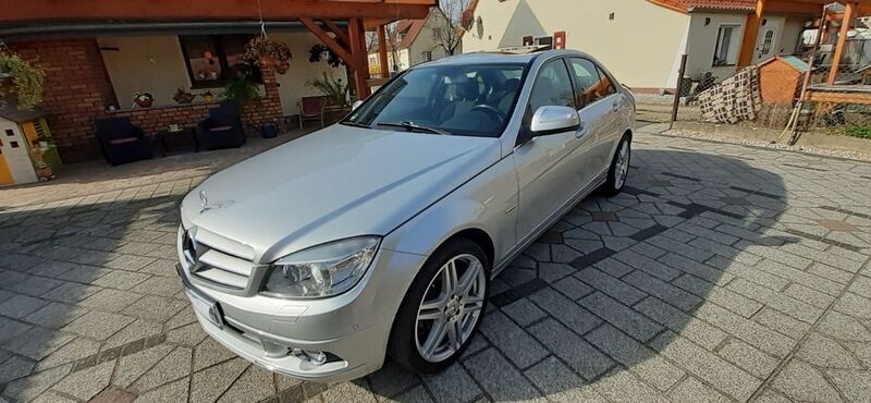 Silber Gebraucht 2007 Mercedes C220 Elegance Limousine | 7.000 € (Fairer Preis) - Bild 1/4