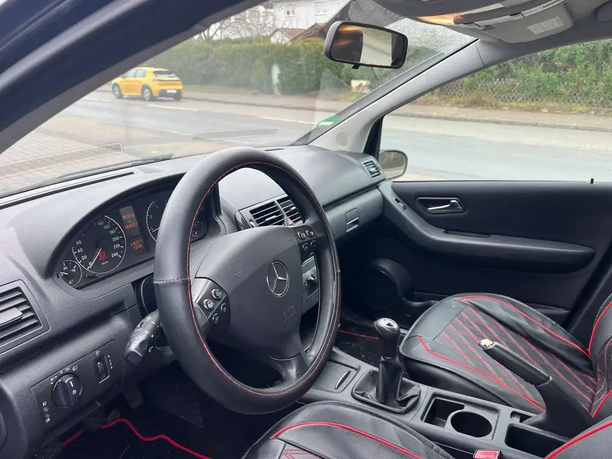 Gebraucht Mercedes A170 116 PS (85 kW) 2005 Schwarz Kleinwagen