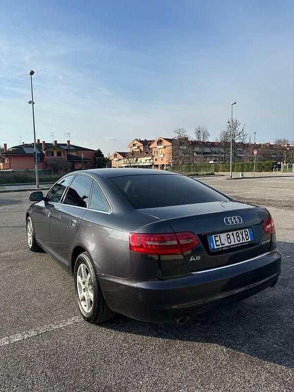 Gebraucht Audi A6 170 PS (125 kW) 2010 Schwarz Limousine