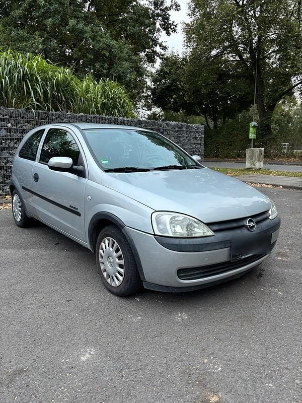 Silber Gebraucht 2001 Opel Corsa Kleinwagen | 1.790 € - Bild 1/4