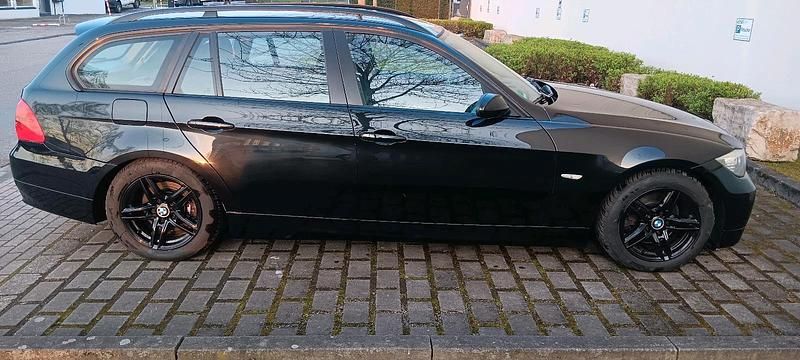 Gebraucht BMW 320 170 PS (125 kW) 2007 Schwarz Kombi