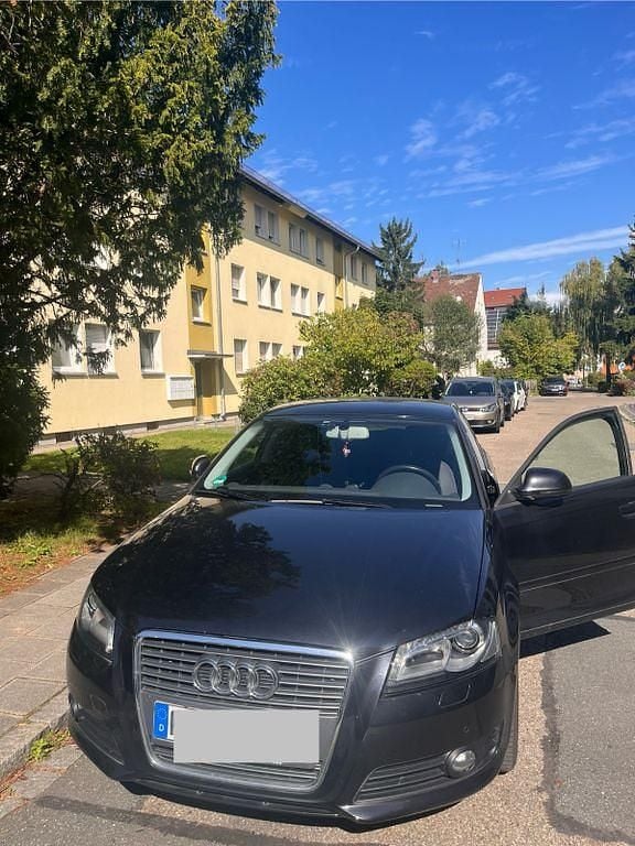 Schwarz Gebraucht 2010 Audi A3 Sportback Sport Limousine | 6.800 € (Guter Preis) - Bild 1/4