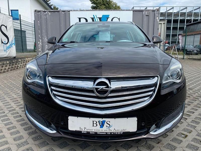 Gebraucht Opel Insignia 170 PS (125 kW) 2013 Braun Kombi