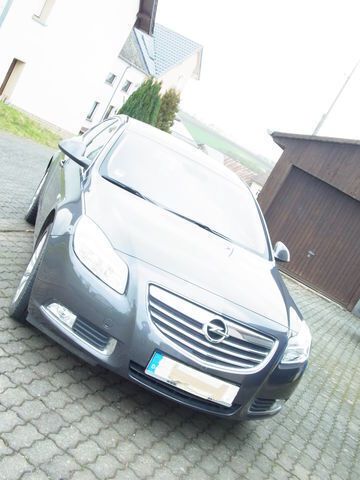 Gebraucht Opel Insignia 140 PS (102 kW) 2009 Grau metallic Limousine