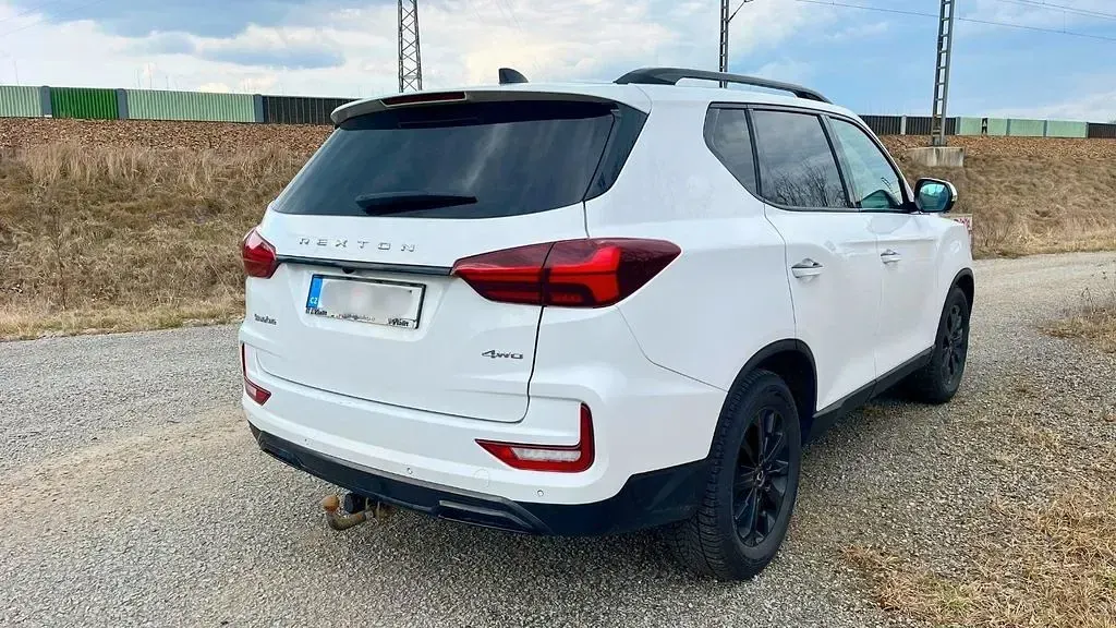 Gebraucht SsangYong Rexton 203 PS (149 kW) 2022 Weiß SUV