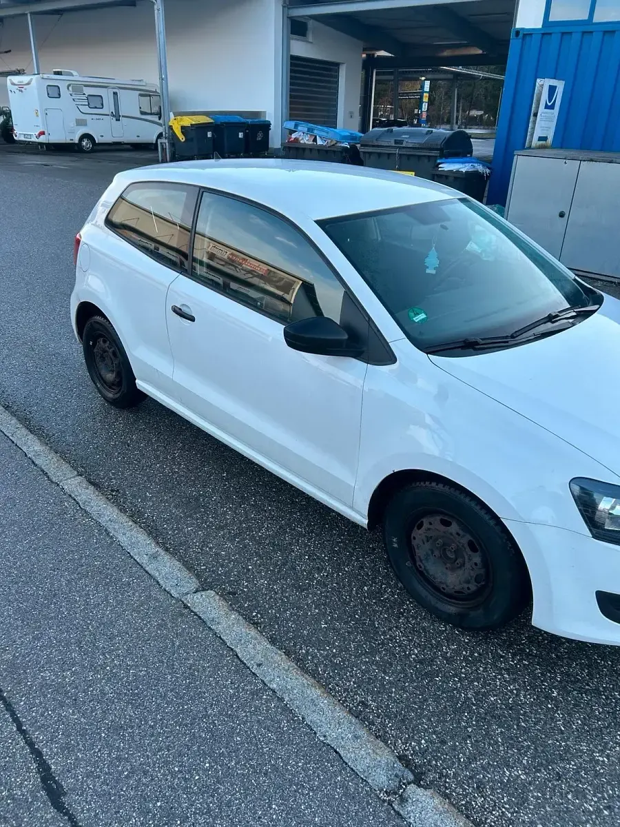 Gebraucht VW Polo 75 PS (55 kW) 2012 Weiß Kleinwagen