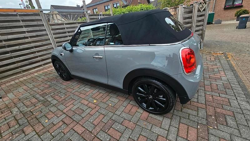Grau Gebraucht 2017 Mini Cooper Cabriolet Cabrio | 13.900 € (Fairer Preis) - Bild 1/4