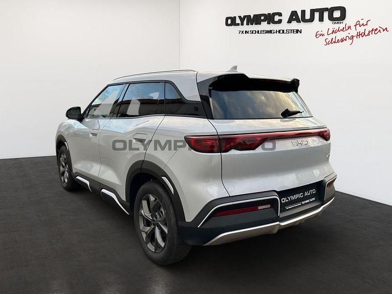 Neu BYD Atto 2 Comfort 150 kW (204 PS) 2026 Skiing white SUV