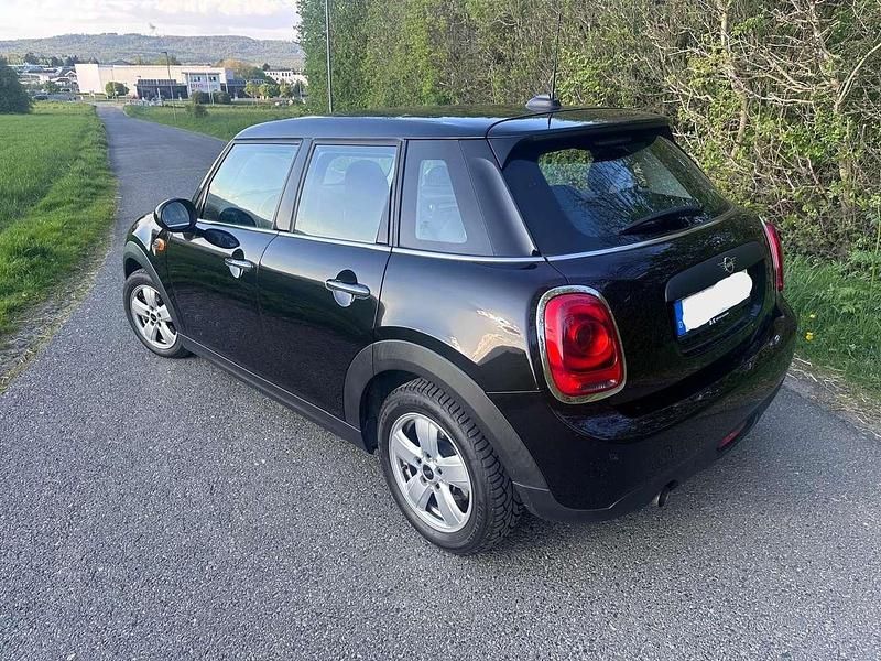 Second-hand Mini ONE 102 CP (75 kW) 2019 Negru Hatchback