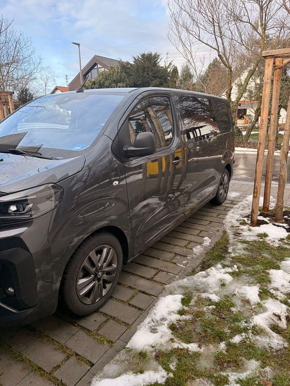 Gebraucht Citroën Jumpy 177 PS (130 kW) 2025 Grau Van / Kleinbus