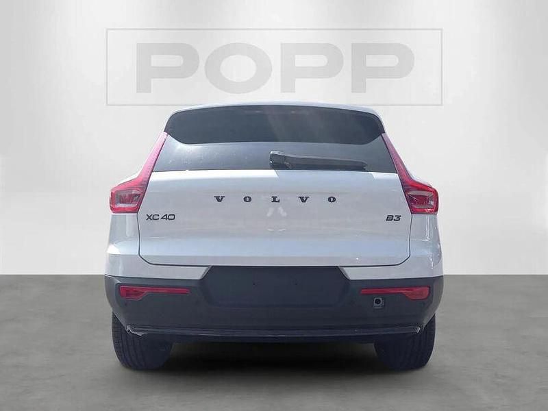 Gebraucht Volvo XC40 Plus 163 PS (119 kW) 2025 Crystal white SUV