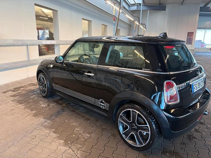 Gebraucht Mini ONE 98 PS (72 kW) 2010 Schwarz Kleinwagen