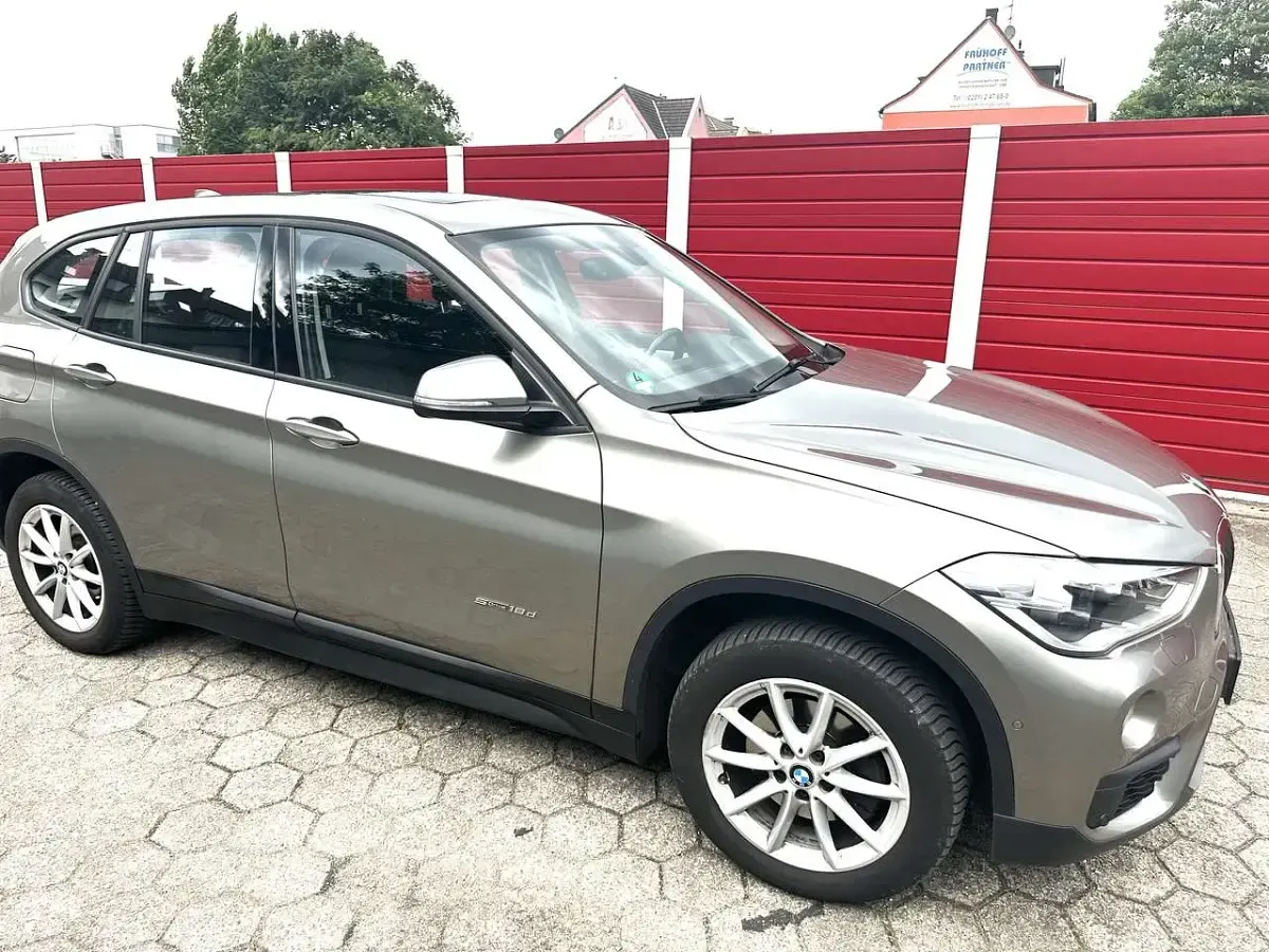 Używany BMW X1 Advantage 150 KM (110 kW) 2017 Szary SUV