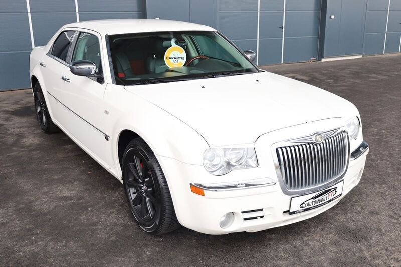 Weiß Gebraucht 2007 Chrysler 300C Limousine | 12.500 € (Teuer) - Bild 1/4