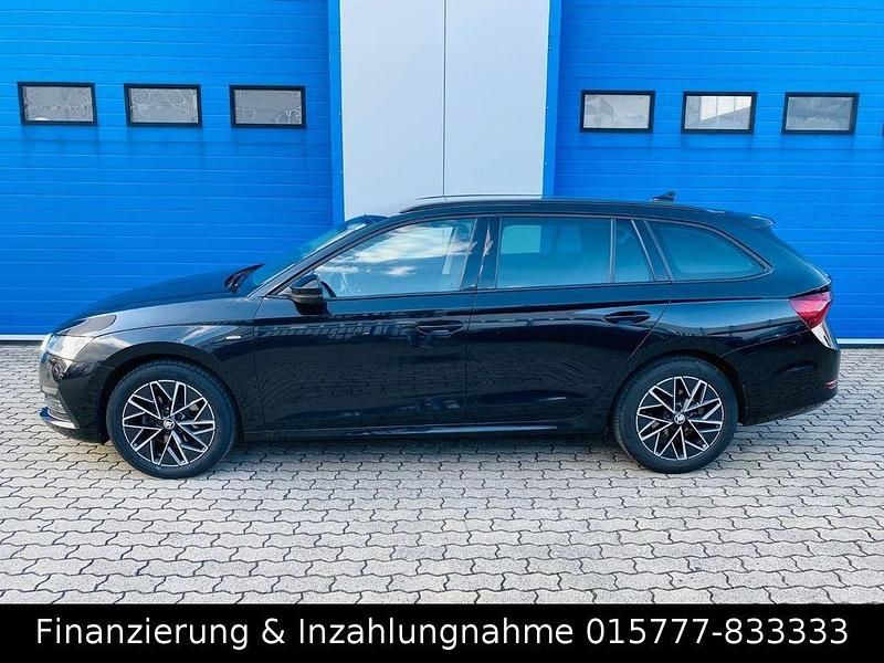 Schwarz Gebraucht 2022 Skoda Octavia Clever Kombi | 20.900 € (Guter Preis) - Bild 1/4