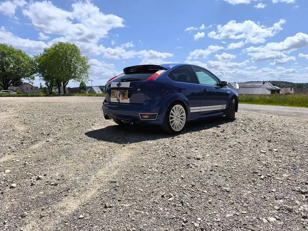 Gebraucht Ford Focus ST 226 PS (166 kW) 2006 Blau Limousine