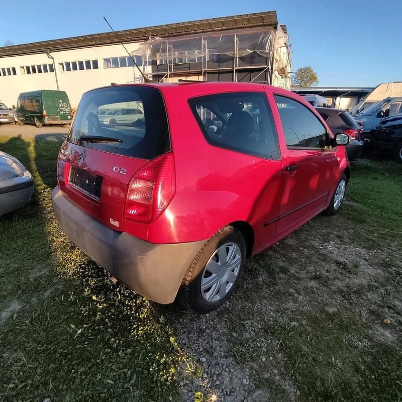 Usata Citroën C2 60 CV (44 kW) 2004 Rosso Utilitaria