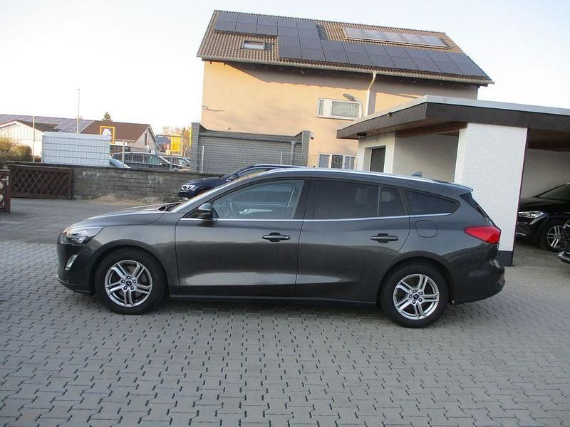 Gebraucht Ford Focus 120 PS (88 kW) 2021 Grau Limousine