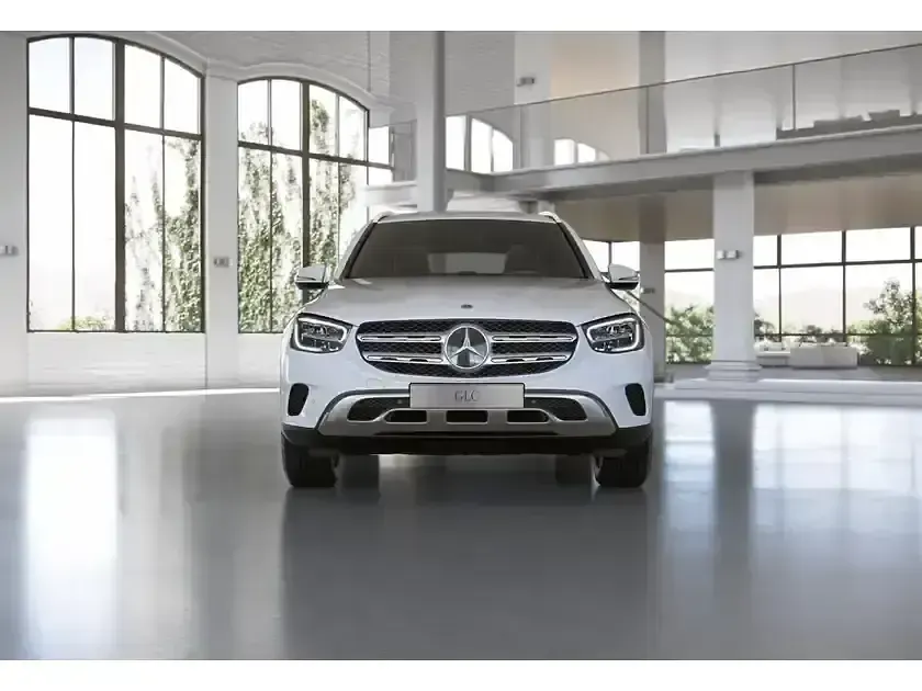 Gebraucht Mercedes GLC300e 211 PS (155 kW) 2021 Unilack polarweiss SUV
