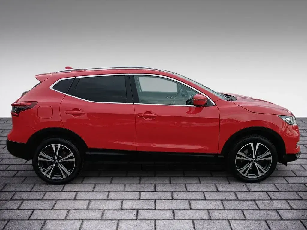 Gebraucht Nissan Qashqai N-Connecta 116 PS (85 kW) 2017 Rot SUV