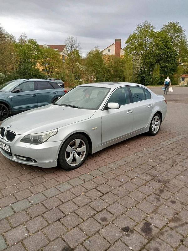Gebraucht BMW 525 193 PS (141 kW) 2004 Silber Limousine