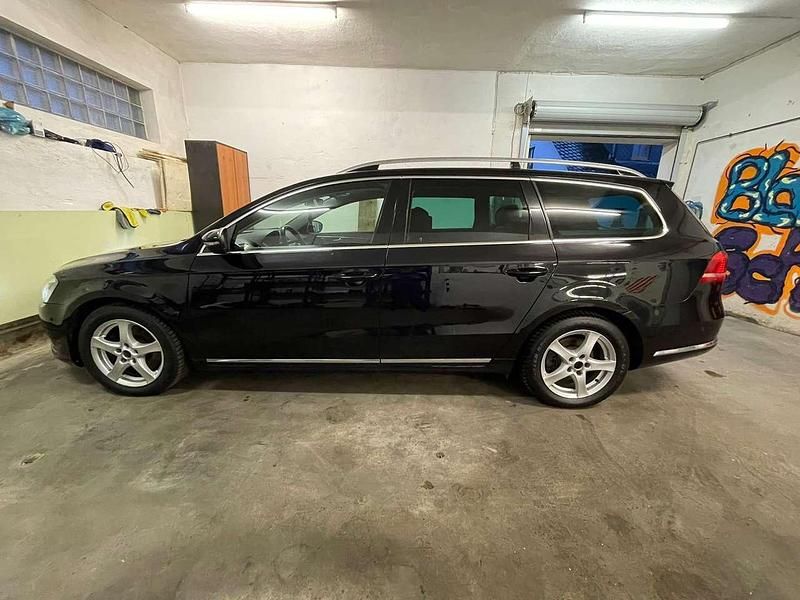 Gebraucht VW Passat Highline 211 PS (155 kW) 2013 Deep black perleffekt Kombi