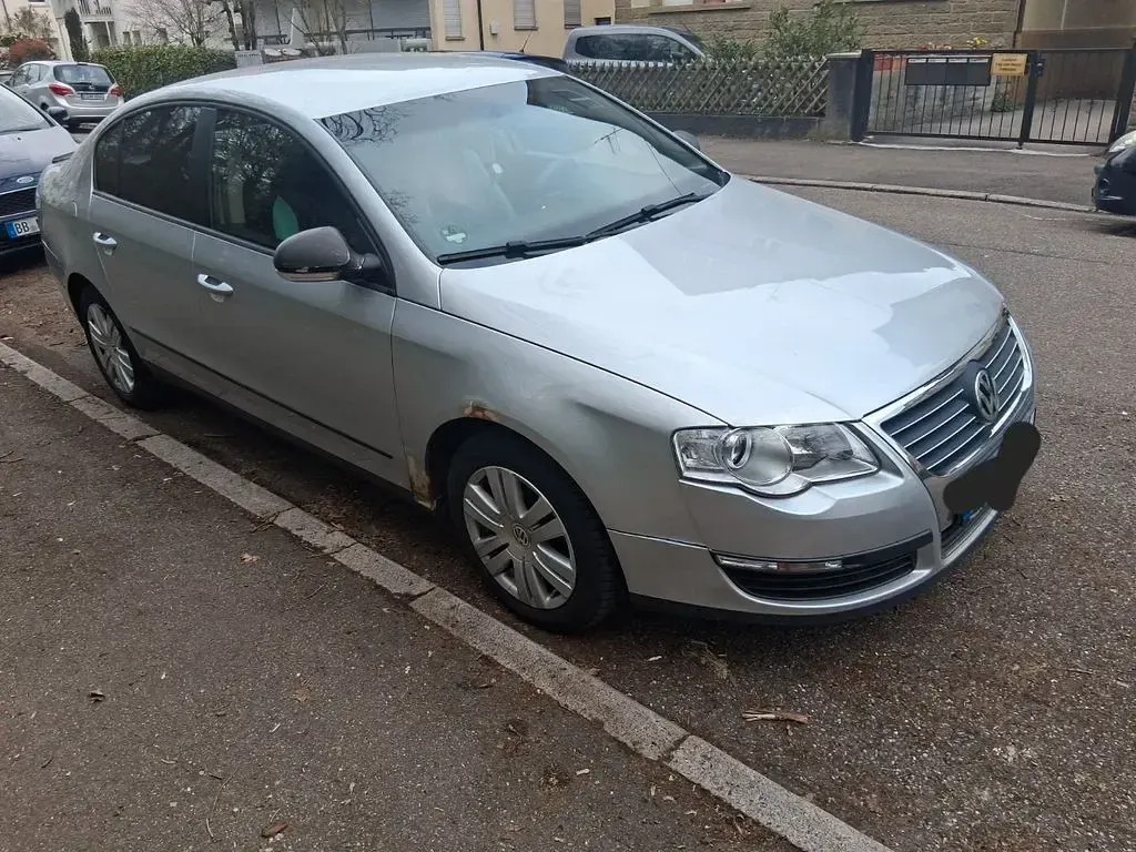 Second-hand VW Passat Trendline 150 CP (110 kW) 2007 Argintiu Berlinǎ