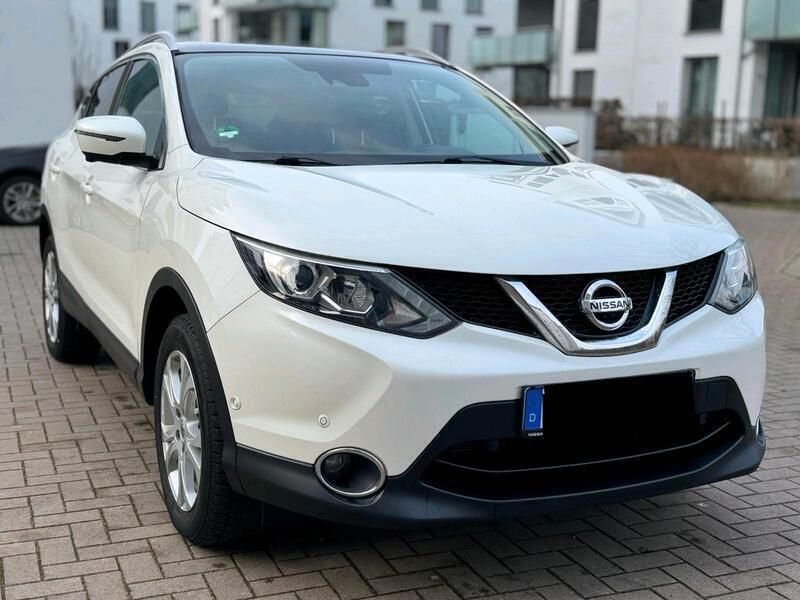 Weiß Gebraucht 2015 Nissan Qashqai SUV | 11.200 € (Etwas zu teuer) - Bild 1/4