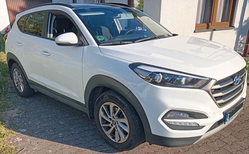 Gebraucht Hyundai Tucson 159 PS (116 kW) 2017 Weiß SUV