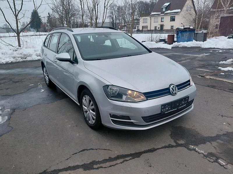 Gebraucht VW Golf VII 110 PS (80 kW) 2015 Silber Kombi