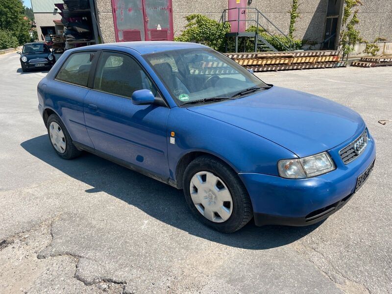 Blau Gebraucht 1998 Audi A3 Limousine | 499 € (Superpreis) - Bild 1/4