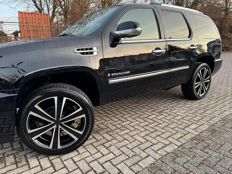 Gebraucht Cadillac Escalade 409 PS (300 kW) 2010 Schwarz SUV