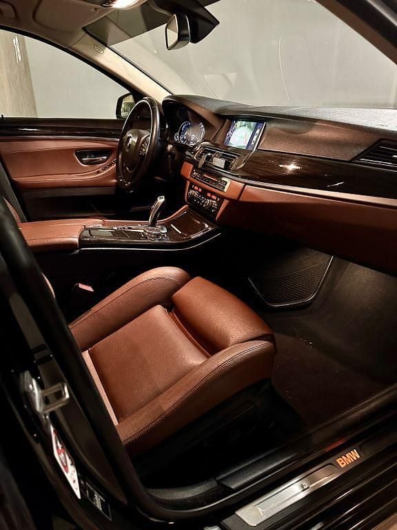 Gebraucht BMW 535 Luxury Line 313 PS (230 kW) 2015 Grau Limousine