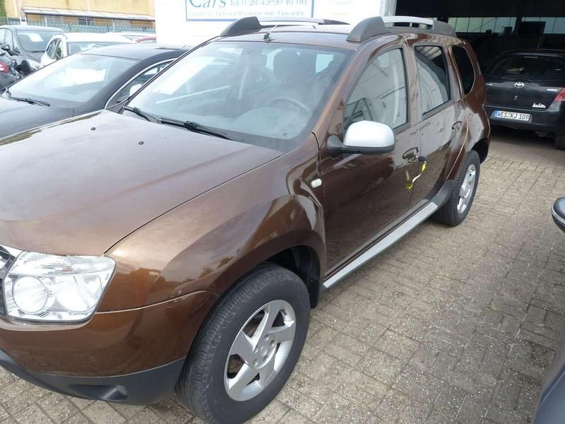 Gebraucht Dacia Duster Prestige 105 PS (77 kW) 2012 Braun cajou SUV