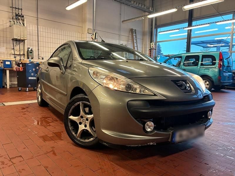 Gebraucht Peugeot 207 CC 120 PS (88 kW) 2009 Gold Cabrio