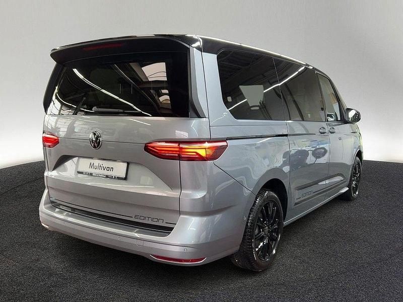 Neu VW Multivan Edition 150 PS (110 kW) 2025 Silber Van