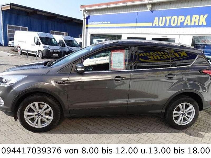 Gebraucht Ford Kuga Cool & Connect 150 PS (110 kW) 2018 Grau SUV